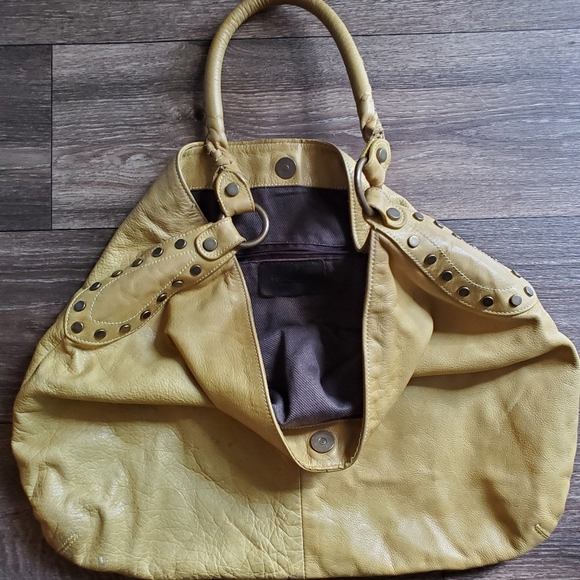 Sundance Handbags - Sundance Leather Hobo Bag. Made in Italy.